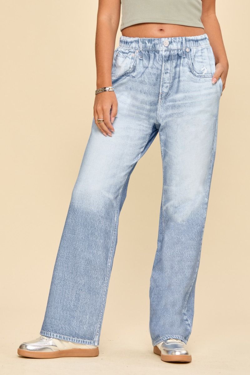 Dear Scarlett Light Wash Straight Leg Zenim