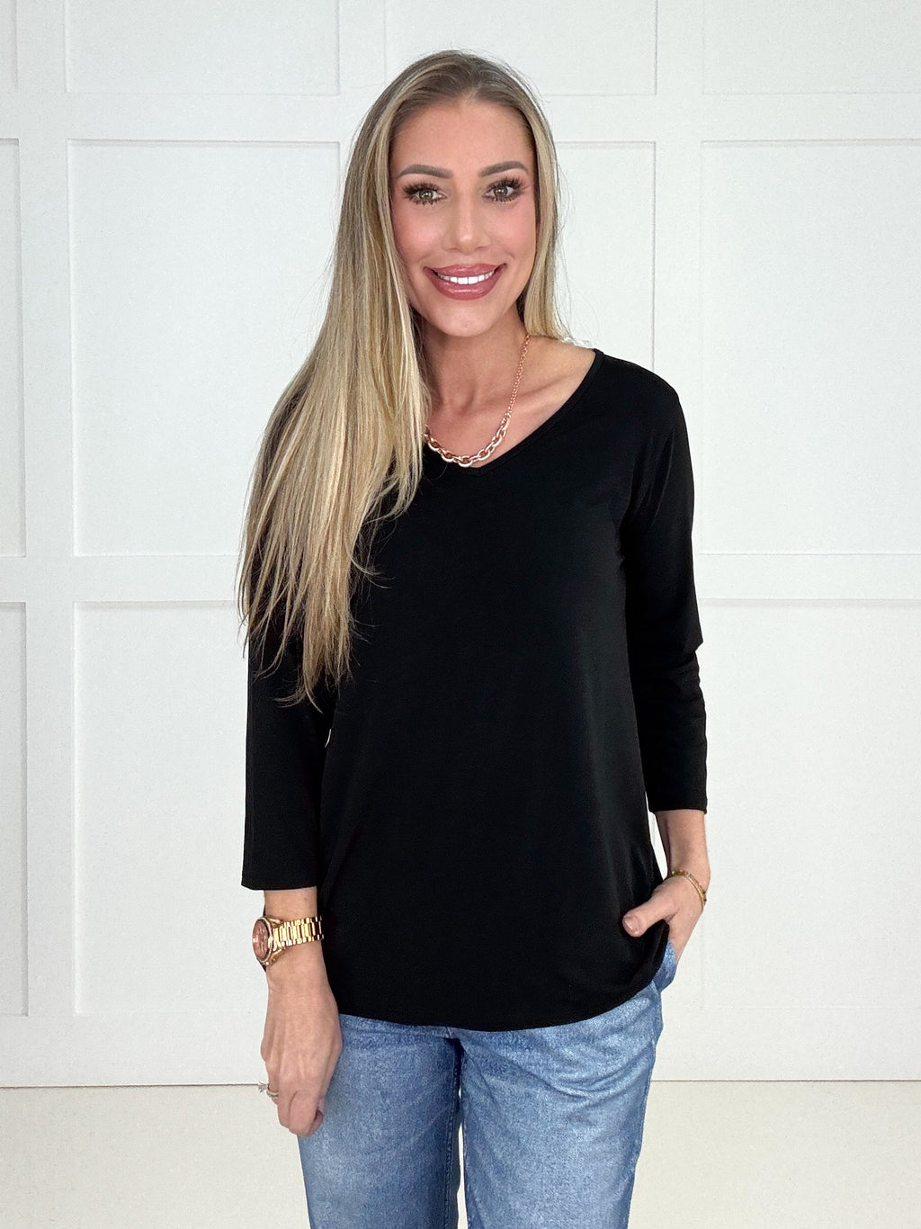Dear Scarlett Basic V-Neck Top