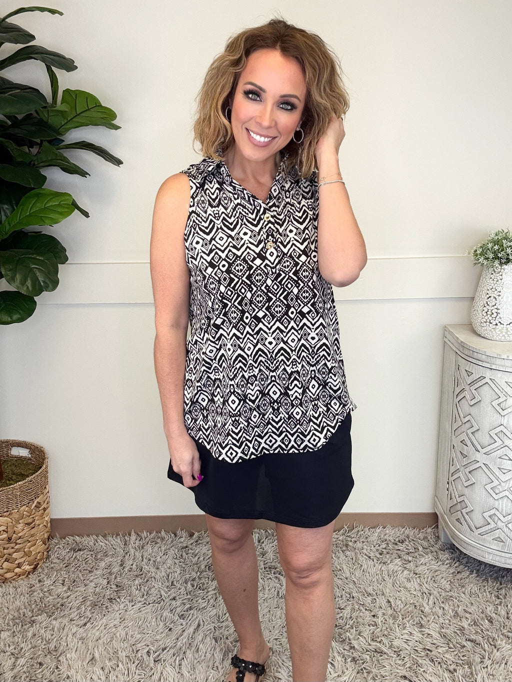Dear Scarlett Black & White Top