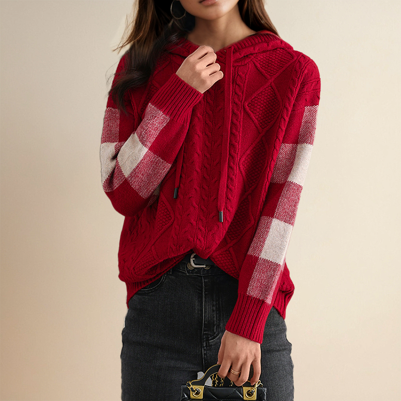 Emily | Maglione con cappuccio e lavorazione a trecce