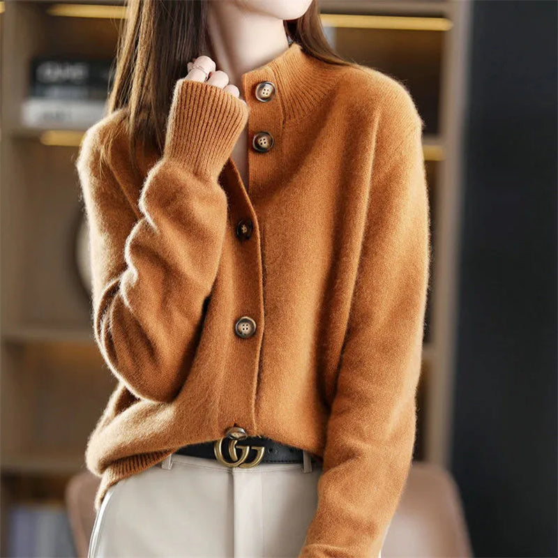 Arlina | Cardigan elegante in lana merino