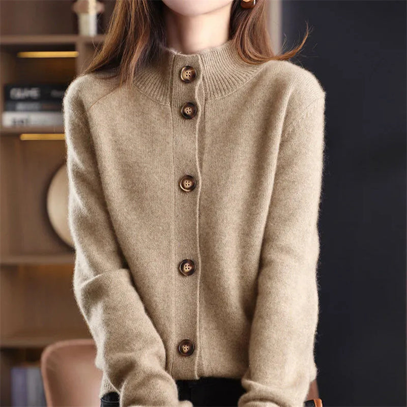 Arlina | Cardigan elegante in lana merino